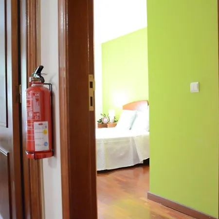 With 2 Bedrooms In Funchal With Wonderful Sea View Furnished Garden And Wifi 8 Km From The Beach